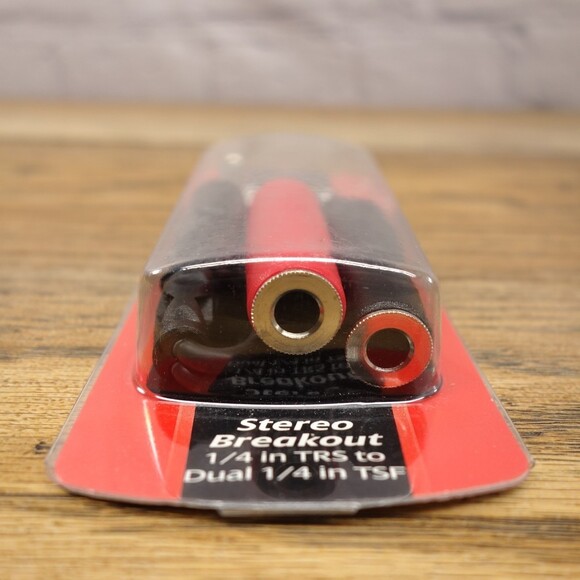 Hosa YPP-117 Breakout 1/4" TRS To Dual 1/4" TSF Adapter - Picture 2 of 3